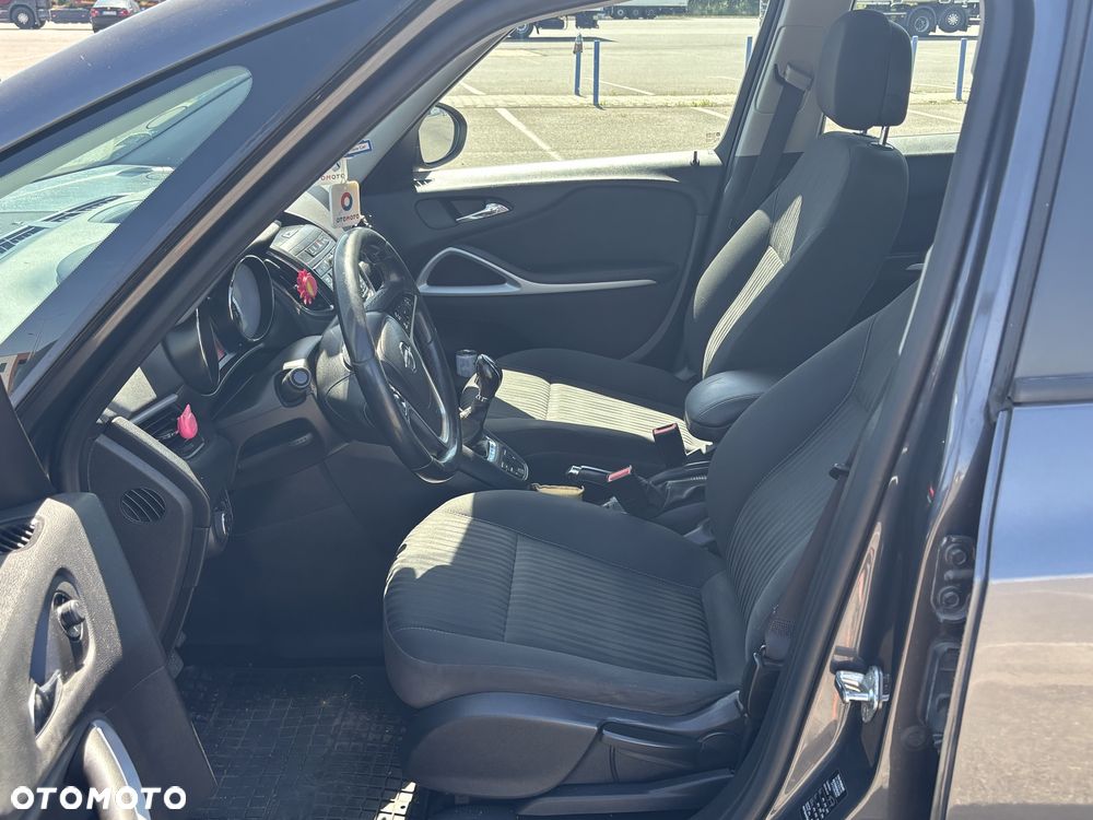 Opel Zafira - 6