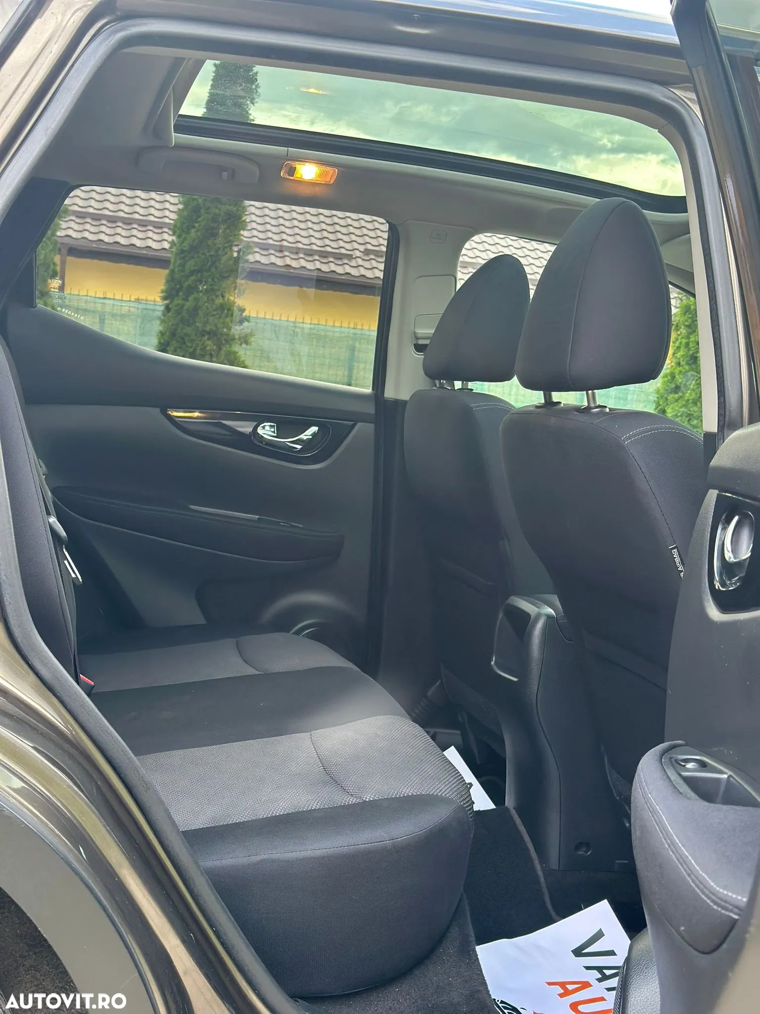 Nissan Qashqai 1.5 DCI Start/Stop N-Connecta - 9