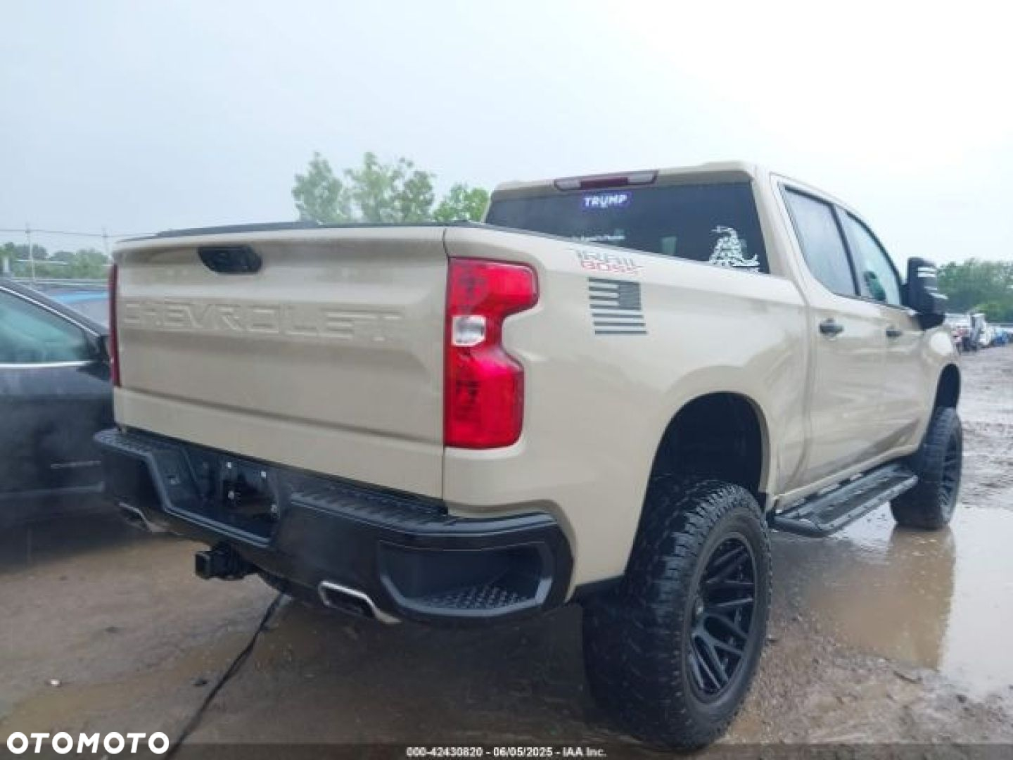 Chevrolet Silverado - 4