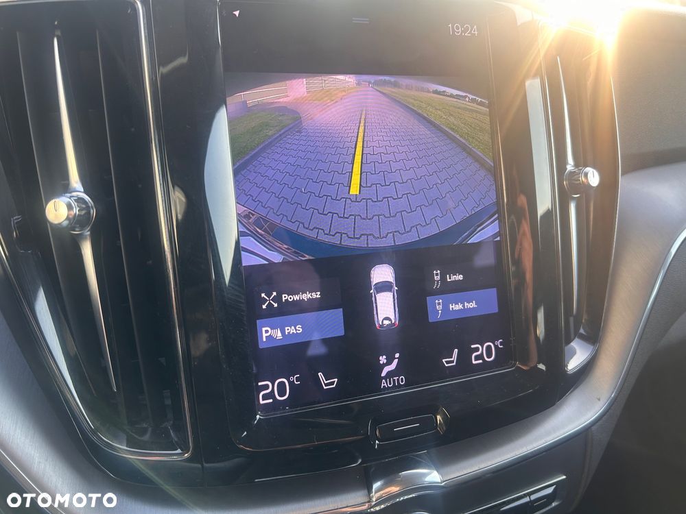 Volvo XC 60 D4 Momentum - 14