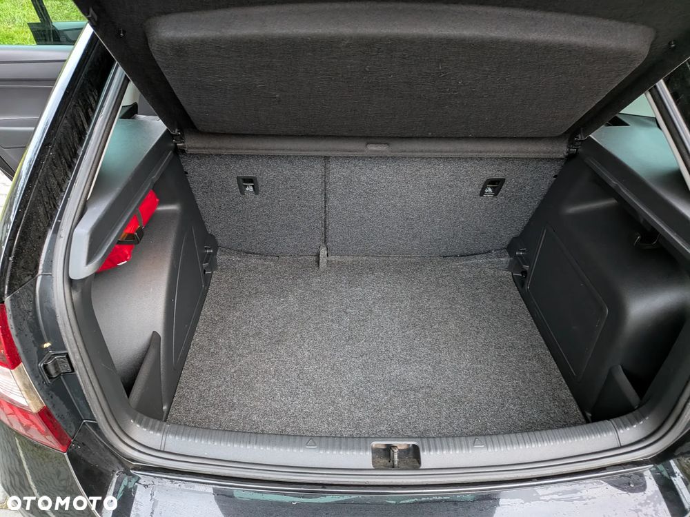 Skoda RAPID 1.2 TSI Elegance Green tec - 30