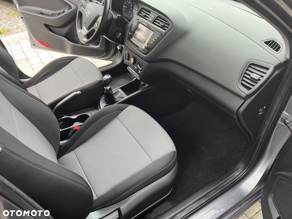 Hyundai i20 - 31