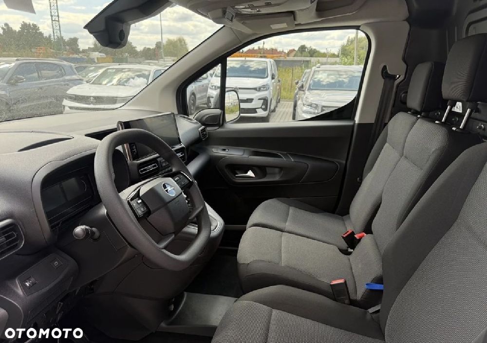 Opel COMBO - 9