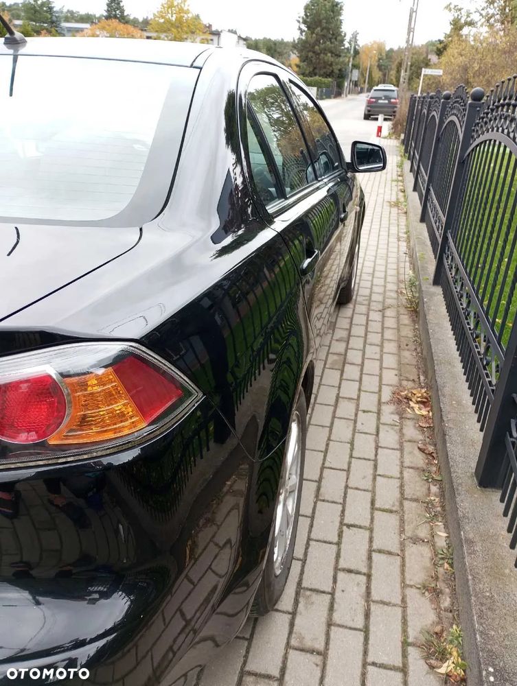 Mitsubishi Lancer 1.6 Inform - 5