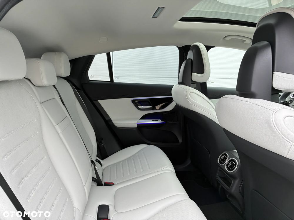 Mercedes-Benz GLC 220 d mHEV 4-Matic AMG Line - 6