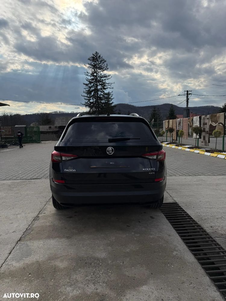 Skoda Kodiaq 2.0 TSI DSG 4X4 Style - 4