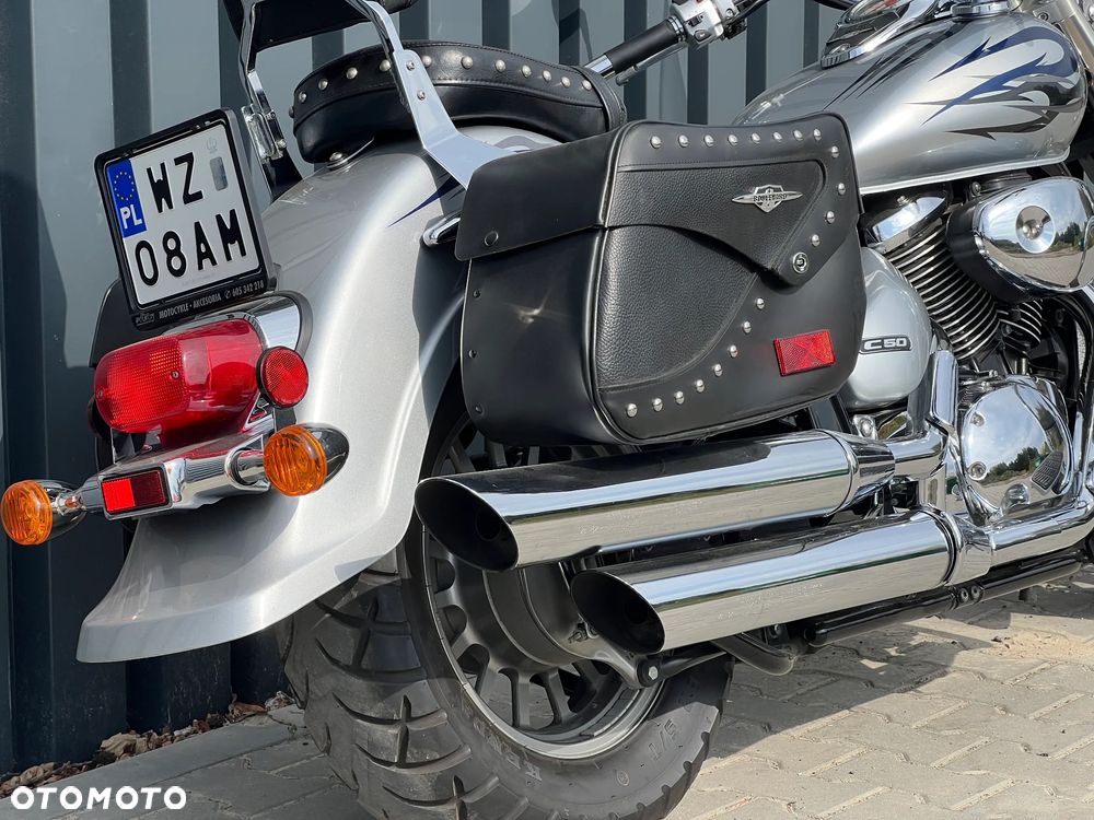 Suzuki VL 800 Volusia - Boulevard C50 - 15