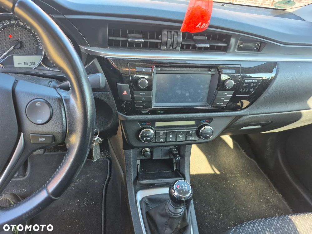 Toyota Corolla 1.6 Valvematic Comfort - 9