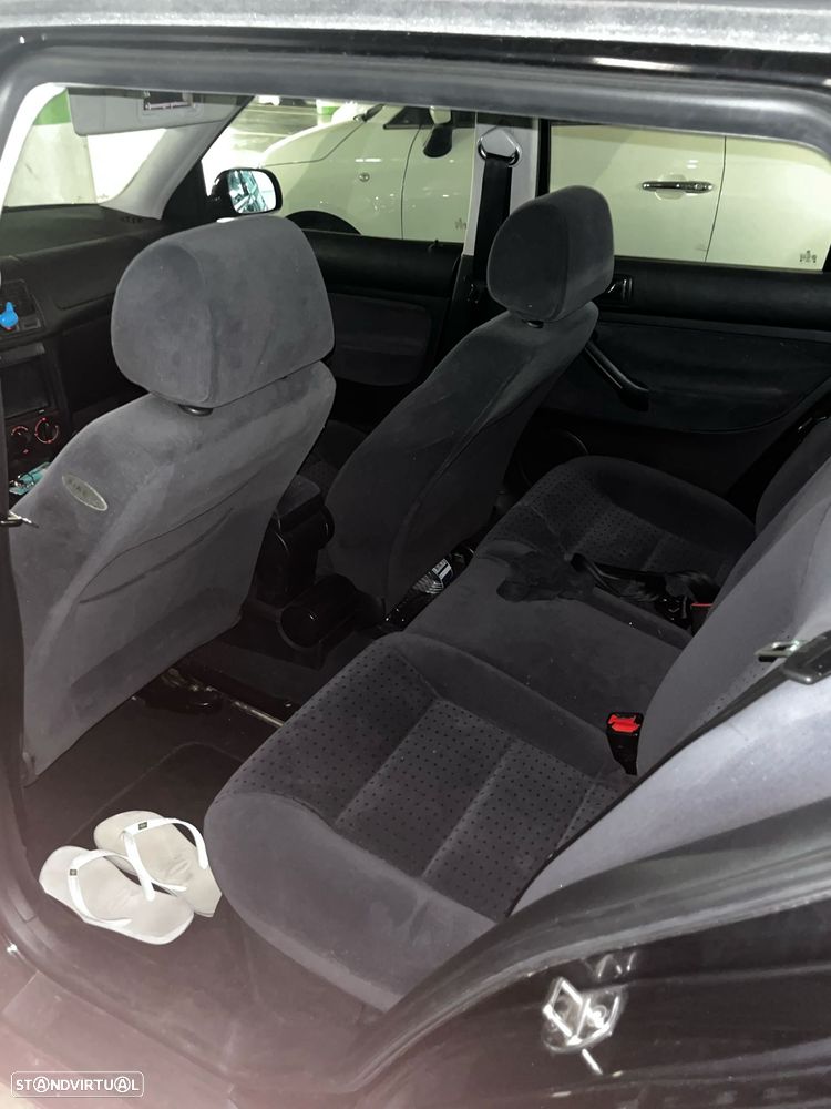 VW Golf 1.4i Confort - 11
