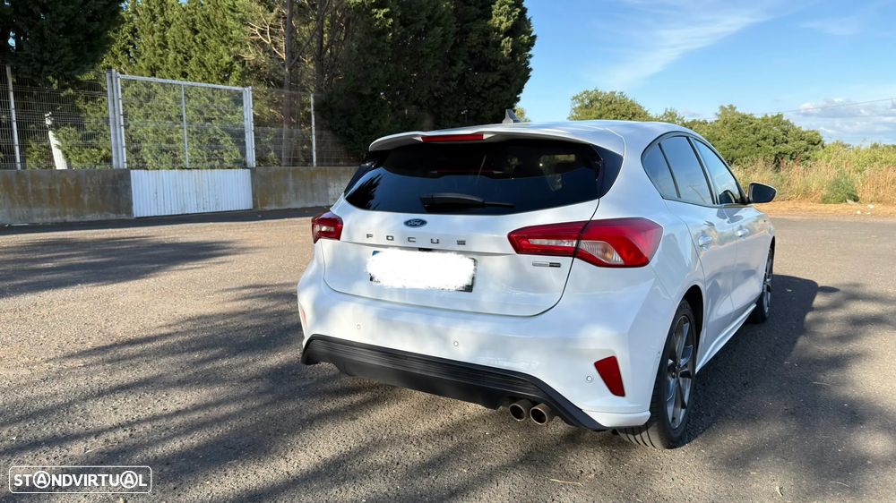 Ford Focus 1.0 EcoBoost MHEV ST-Line - 3