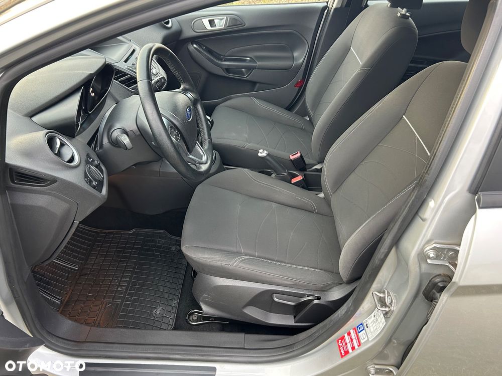 Ford Fiesta - 27