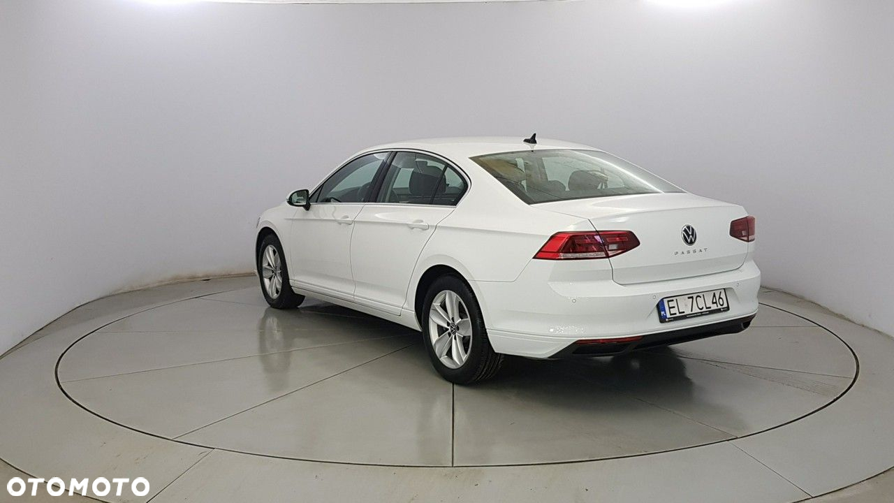 Volkswagen Passat 2.0 TSI Business DSG - 5