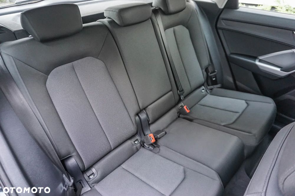 Audi Q3 35 TFSI S tronic - 30