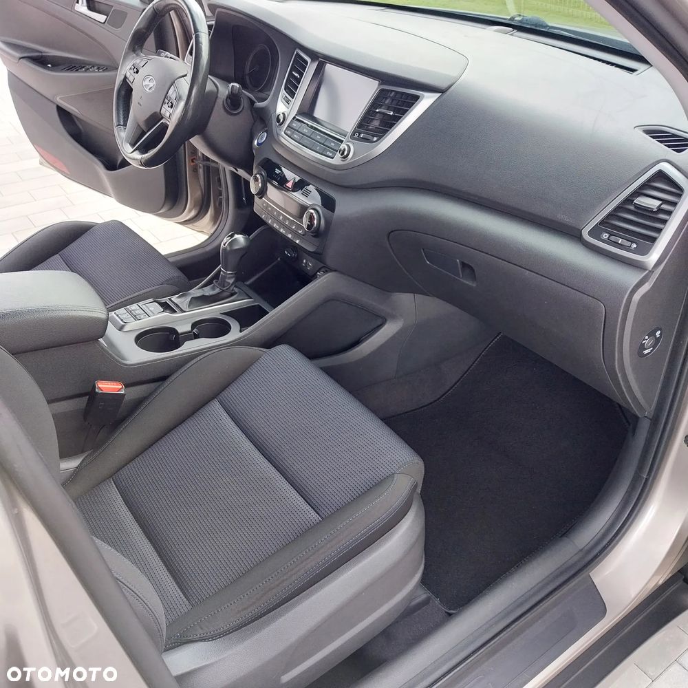 Hyundai Tucson 1.7 CRDI BlueDrive Style 2WD DCT - 24