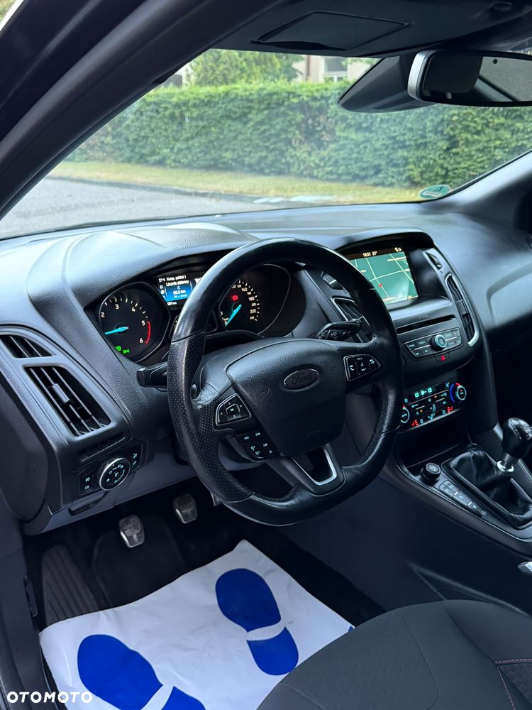 Ford Focus 2.0 TDCi ST-Line Black ASS - 37