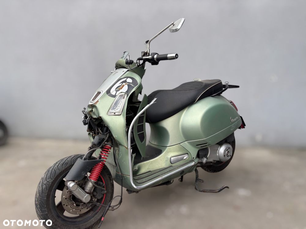 Piaggio Vespa - 1