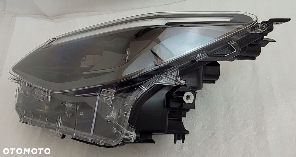 LAMPA LEWA PRZÓD TOYOTA YARIS CROSS FULL LED 2020- KOITO 0D-314 - 4