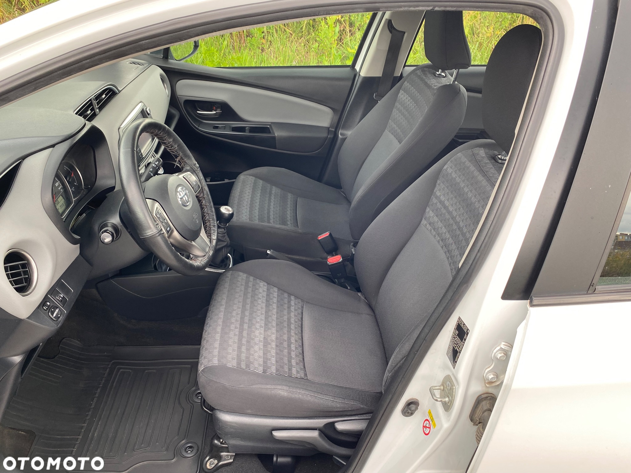 Toyota Yaris 1.33 Active - 7