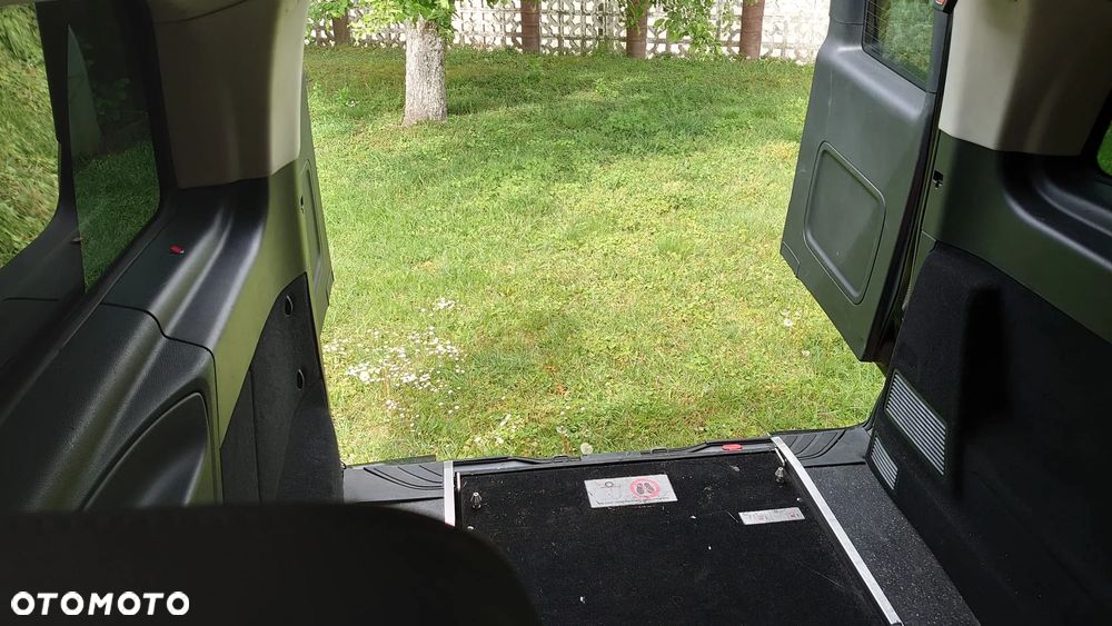 Mercedes-Benz Vito - 12