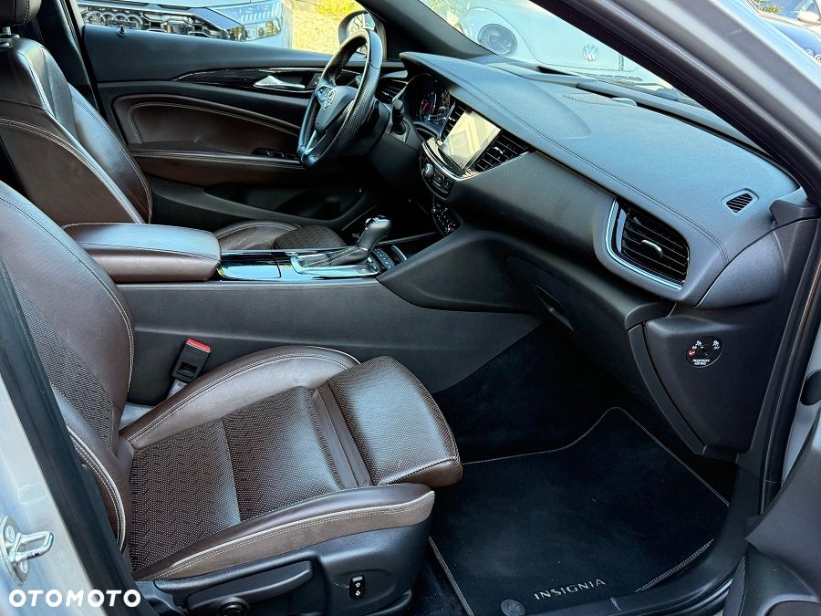 Opel Insignia 2.0 CDTI 4x4 Exclusive S&S - 40