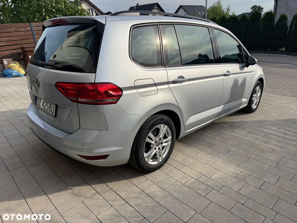 Volkswagen Touran 2.0 TDI BMT Highline - 8