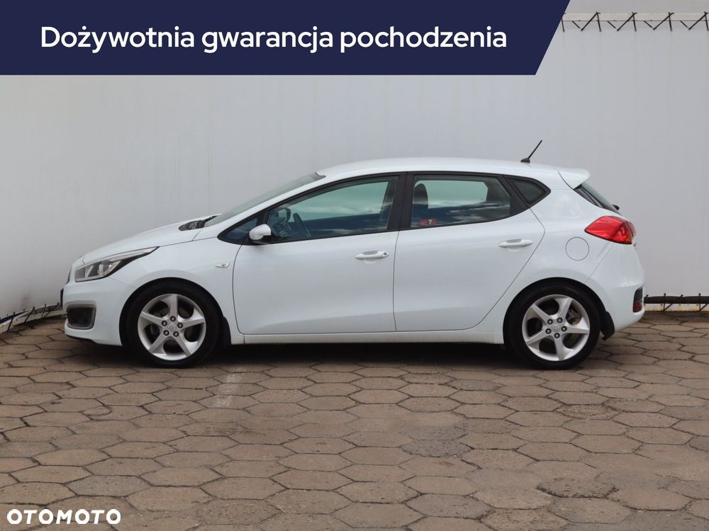 Kia Ceed - 4
