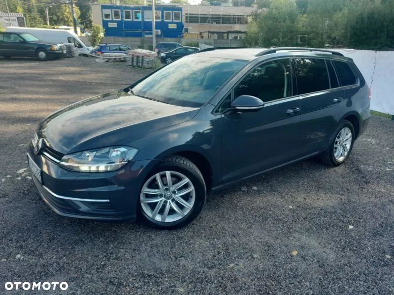 Volkswagen Golf - 3