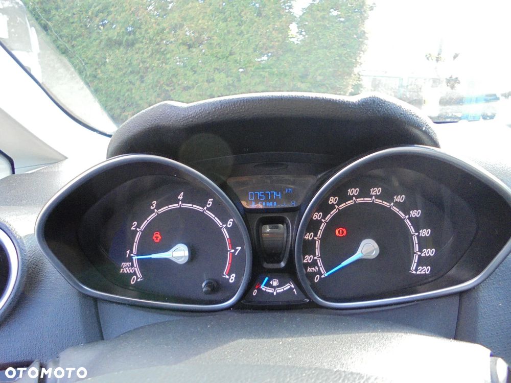 Ford Fiesta 1.25 Ambiente - 31