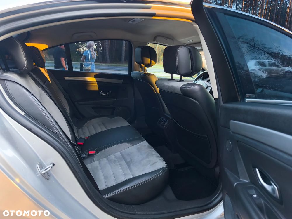 Renault Laguna 2.0 DCi FAP GT - 14