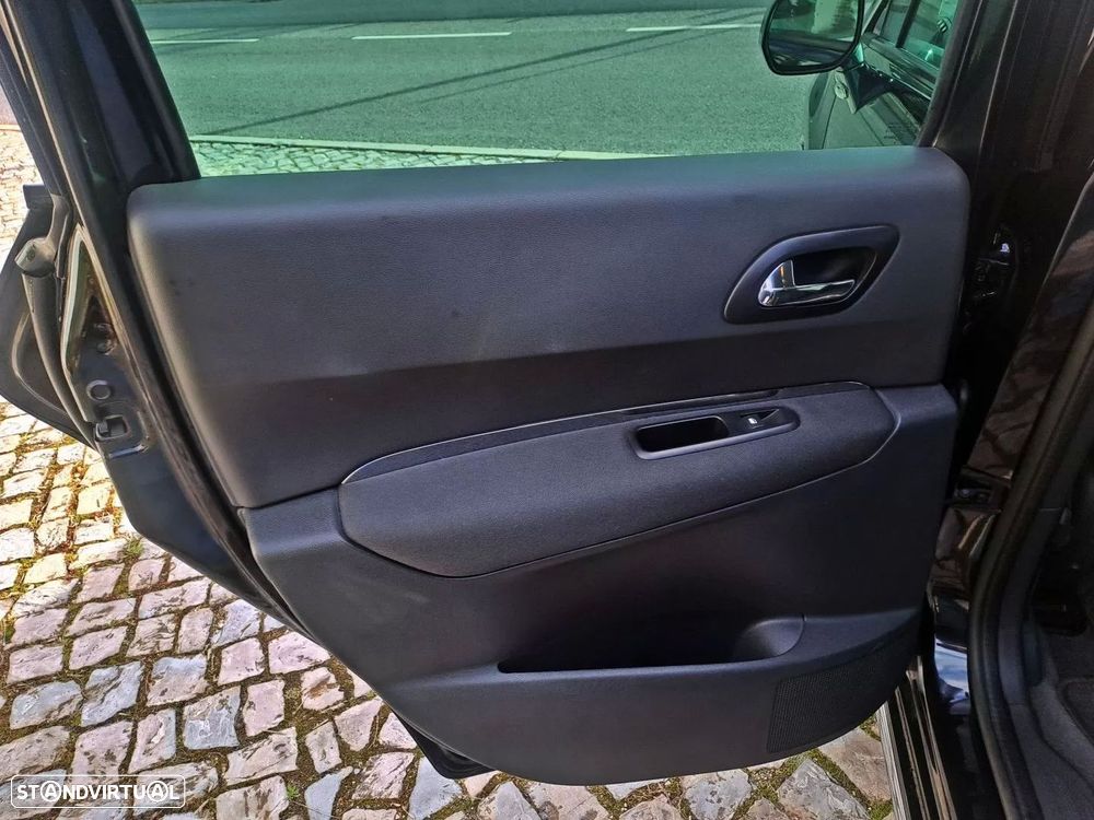 Peugeot 3008 2.0 HDi Hybrid4 - 20