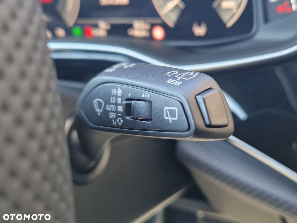 Audi Q8 TFSI e PHEV 360 kW Quattro Tiptronic - 15