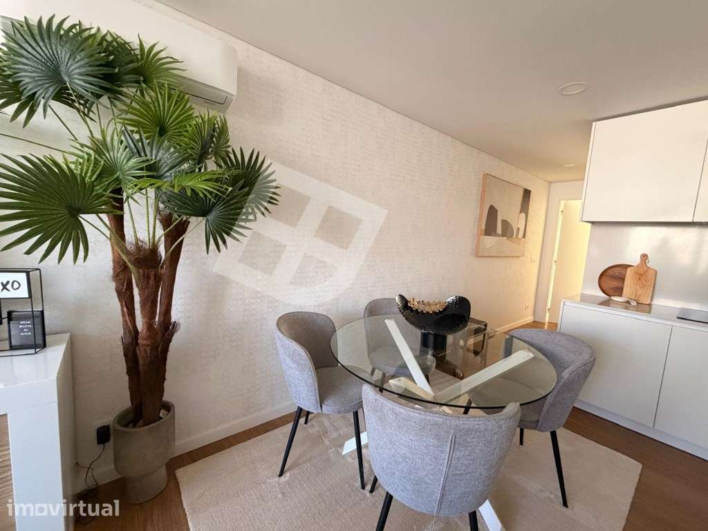 Apartamento T2 Implex Mobilado - Centro de Aveiro - Grande imagem: 4/24