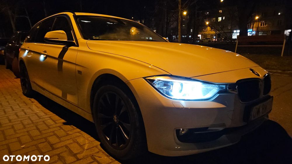 BMW Seria 3 318d Modern Line - 11