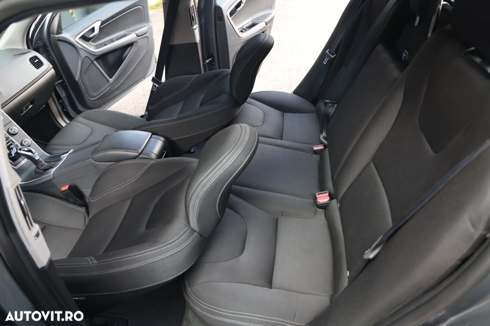 Volvo V60 D2 DRIVe Kinetic - 10