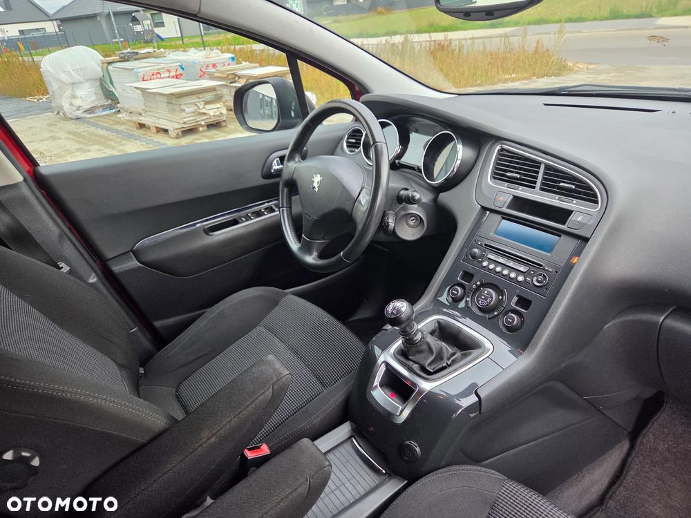 Peugeot 5008 - 17