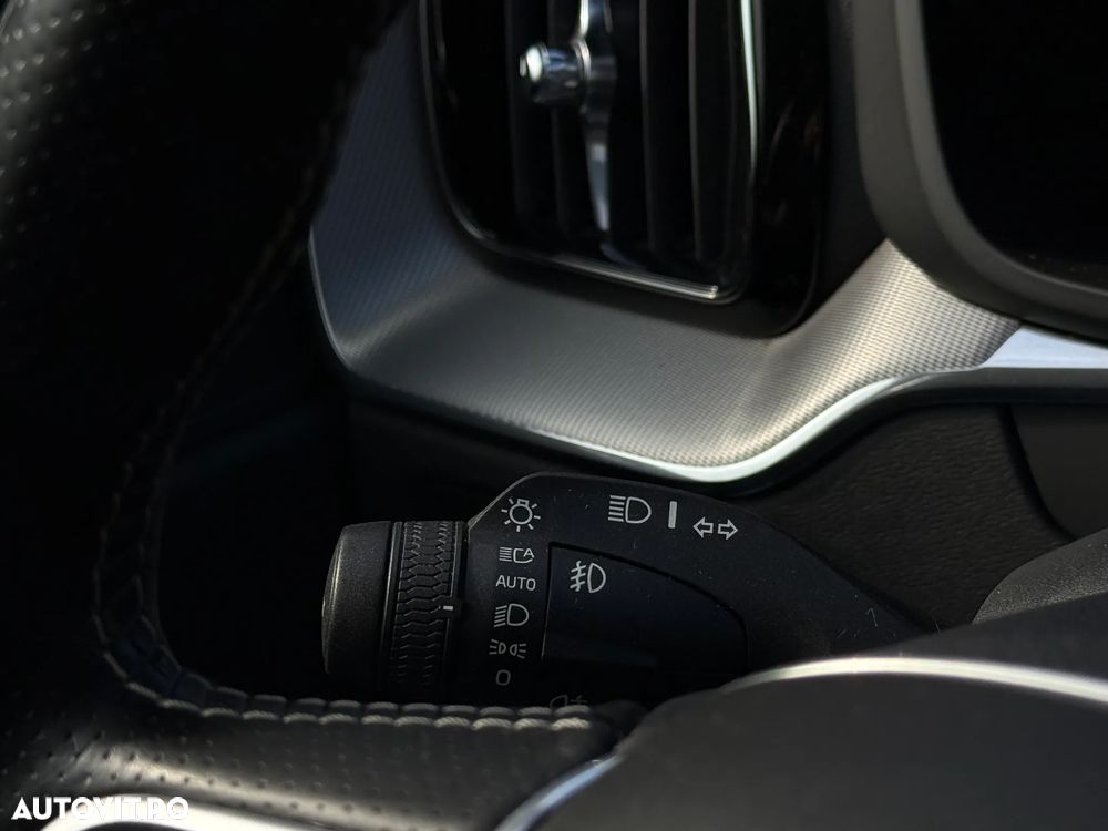 Volvo XC 60 T5 Geartronic RDesign - 24