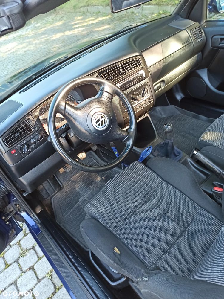 Volkswagen Golf - 15