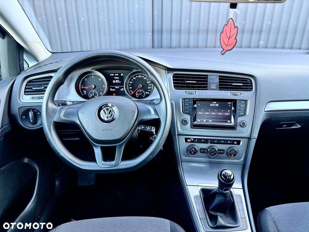 Volkswagen Golf 1.6 TDI DPF BlueMotion Technology Team - 13