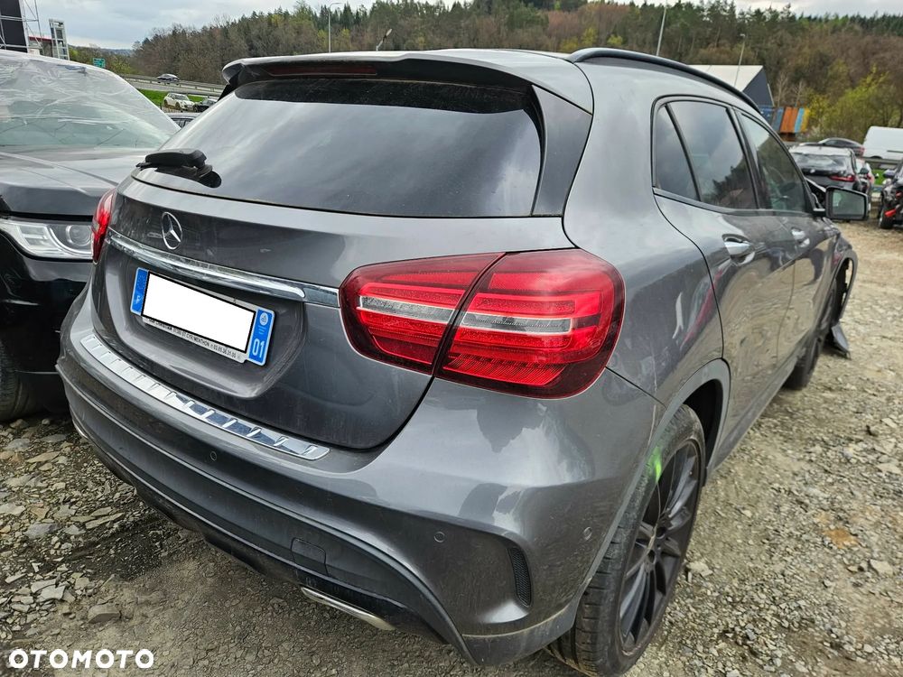 Mercedes-Benz GLA 200 CDI 7G-DCT Edition 1 - 4