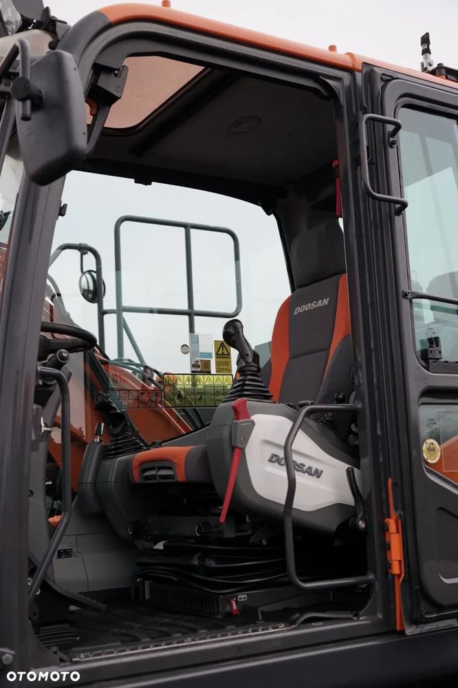 Doosan DX 140W / KOPARKA KOŁOWA / ROTOTIL / JOYSTICK / POWERTILT OBROTNICA / 2019 ROK / - - 26