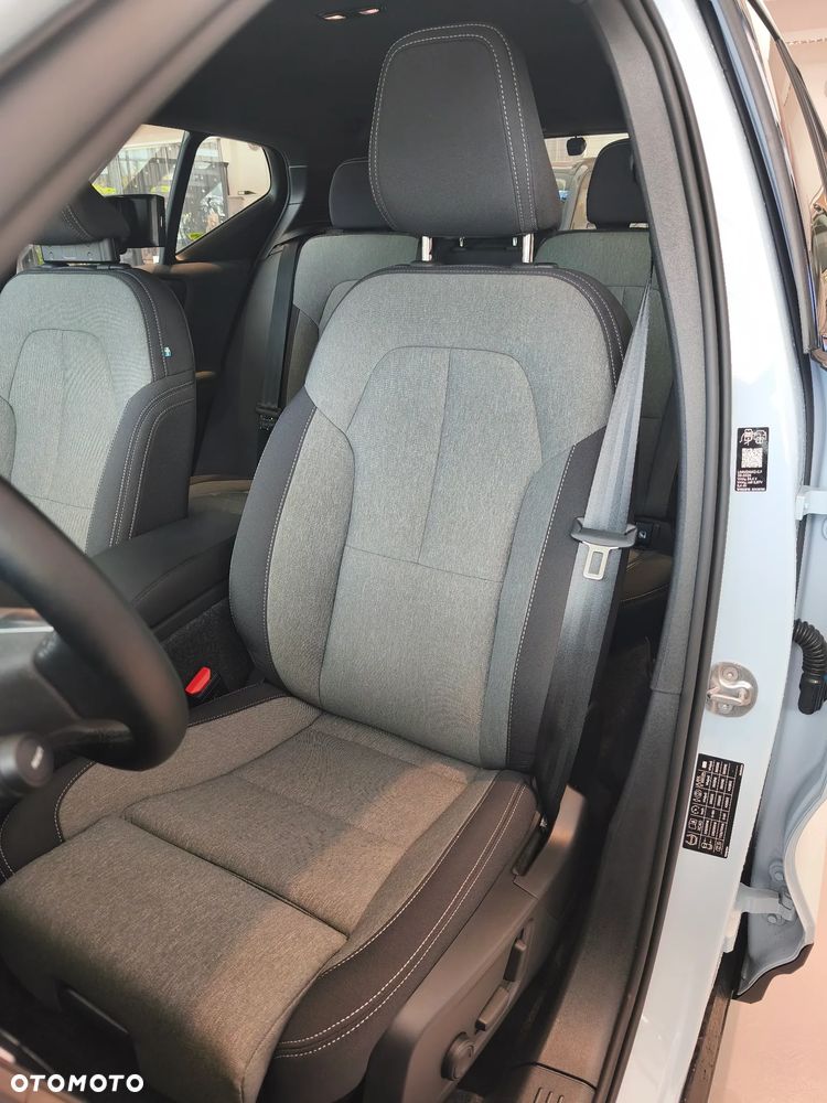Volvo XC 40 B3 Plus Dark - 15