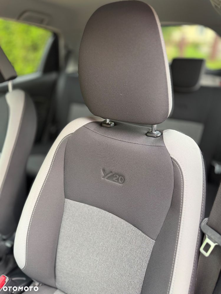 Toyota Yaris - 9