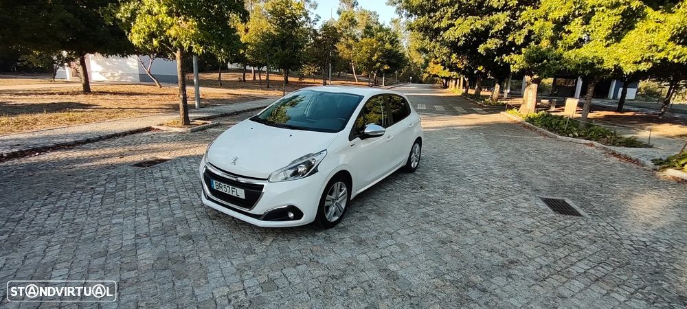 Peugeot 208 1.2 PureTech Style - 2