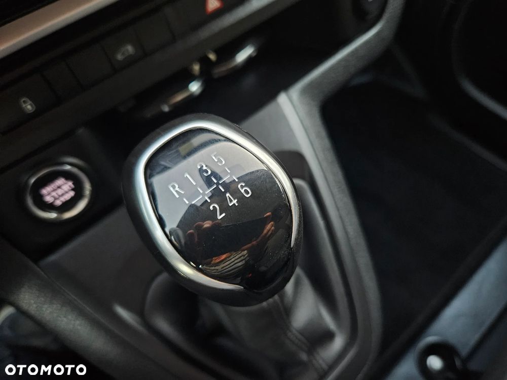 Opel Vivaro - 37