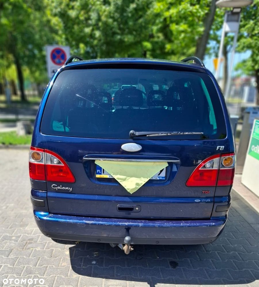 Ford Galaxy - 2