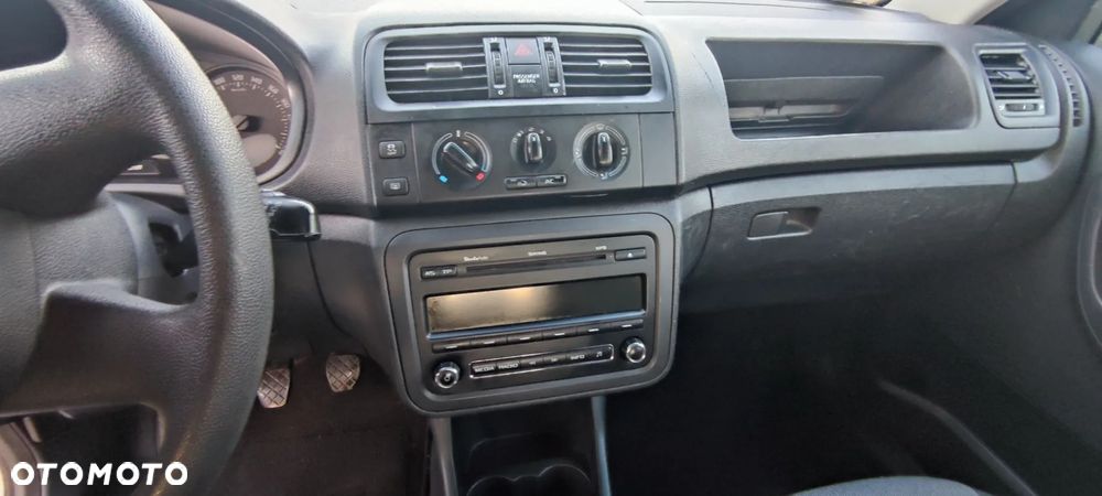 Skoda Fabia 1.2 HTP Active - 14