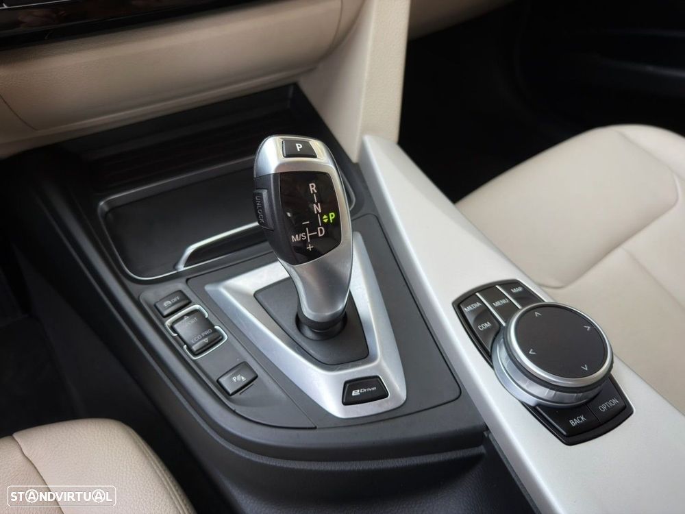 BMW 330 e iPerformance Advantage - 19