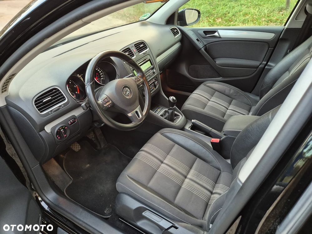 Volkswagen Golf 1.6 TDI DPF MATCH - 16