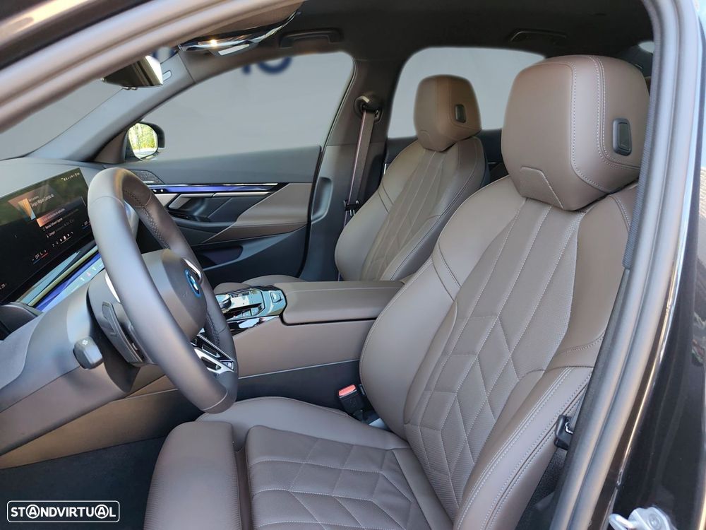 BMW i5 eDrive40 Pack Desportivo M Pro — fotografia 11
