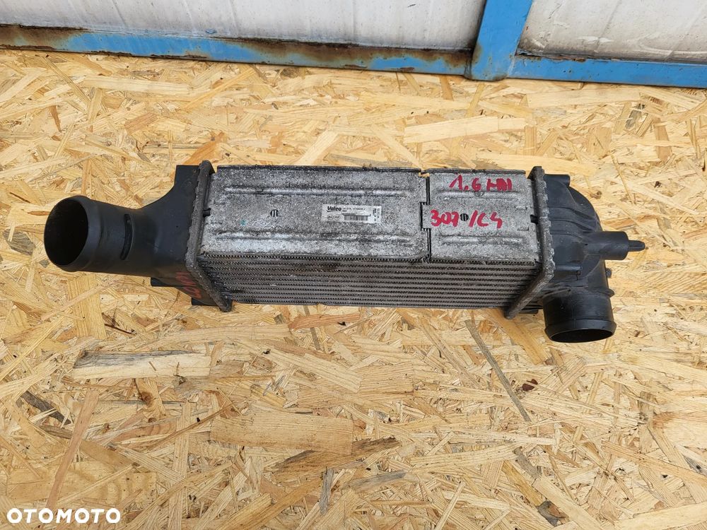 Chłodnica intercooler Peugeot 307 / Citroen C4 1.6 HDI - 1